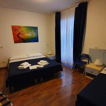 Hotel La Bussola 무쟈 객실 사진