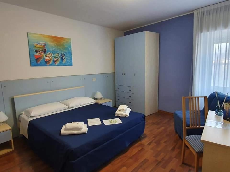 Hotel La Bussola 무쟈 외부 사진