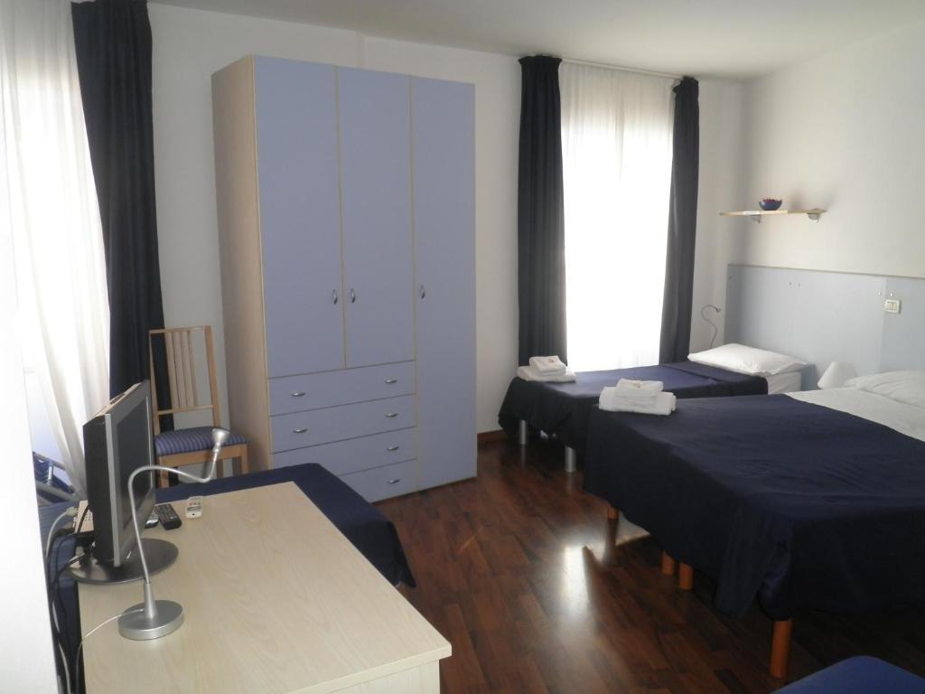 Hotel La Bussola 무쟈 객실 사진