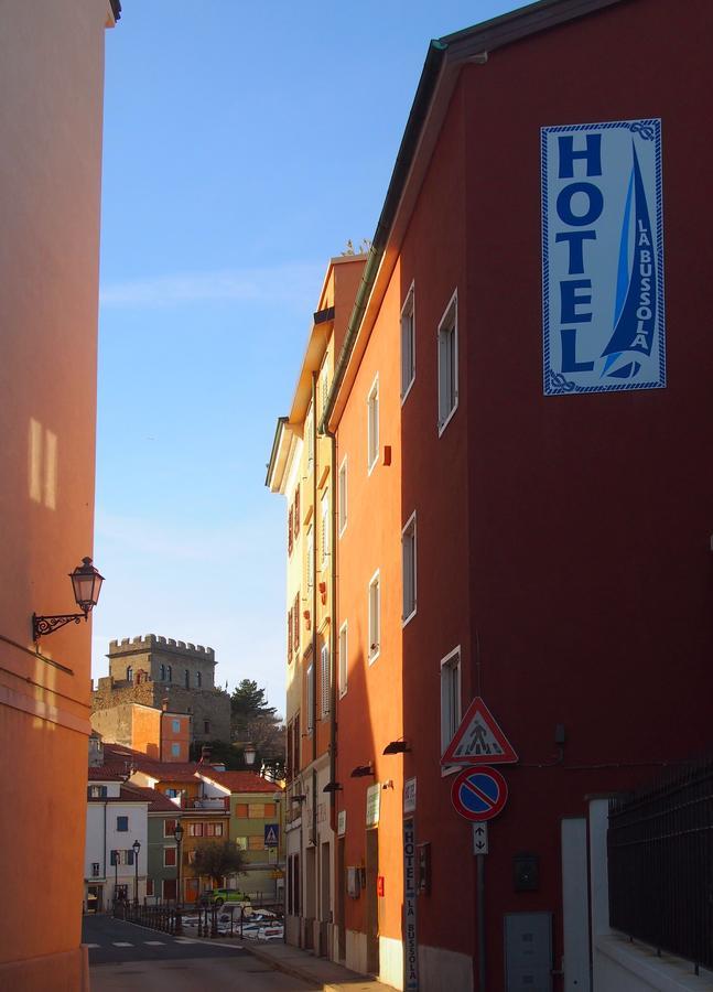 Hotel La Bussola 무쟈 외부 사진