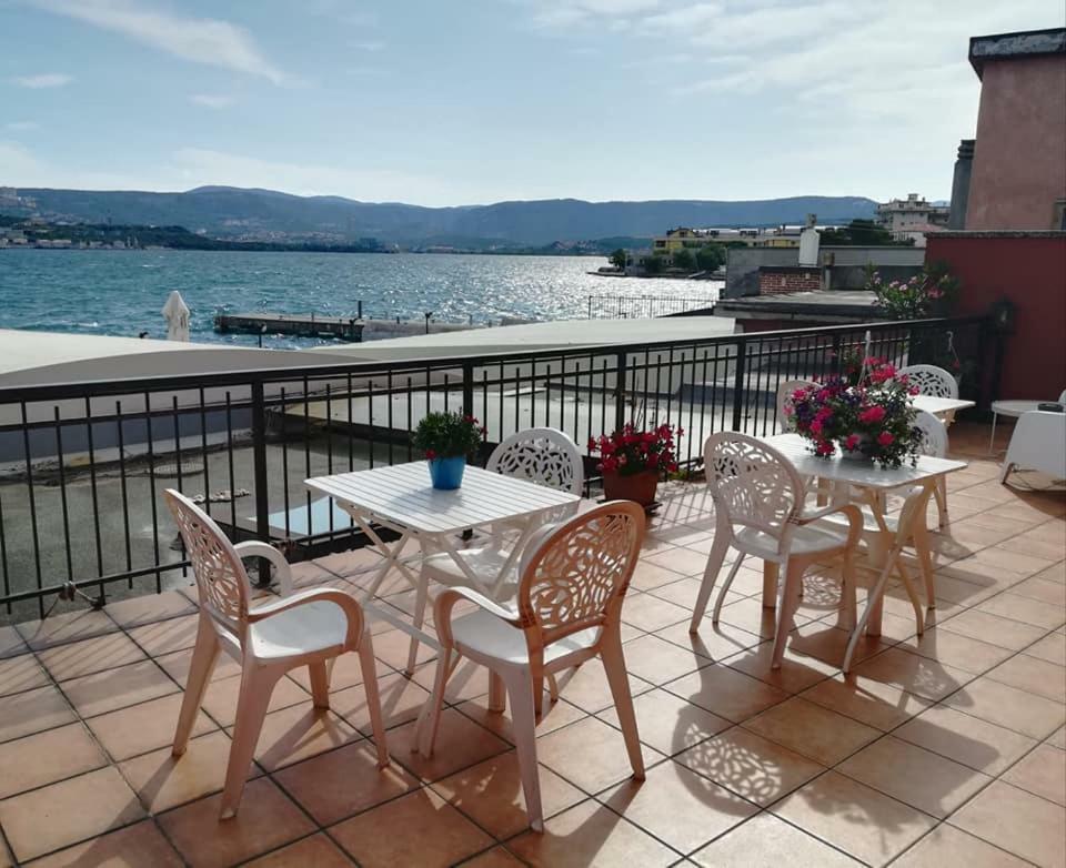 Hotel La Bussola 무쟈 외부 사진